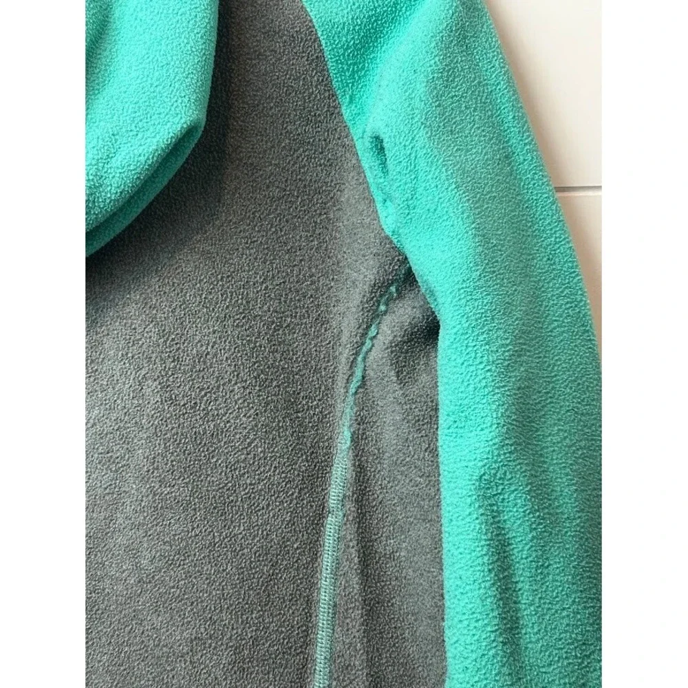 The North Face Girls XL (18) Lightweight zip‎ Jacket Green